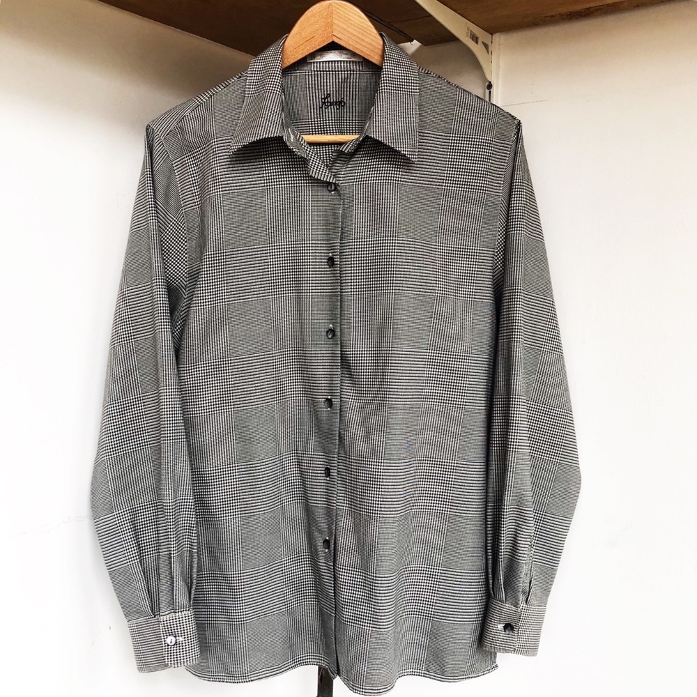 VTG Non-Iron Black & White Houndstooth Button Up